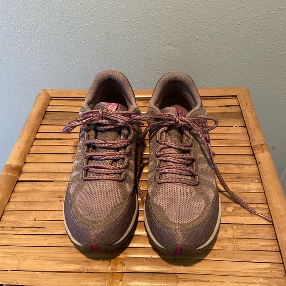columbia techlite fluid frame shoes